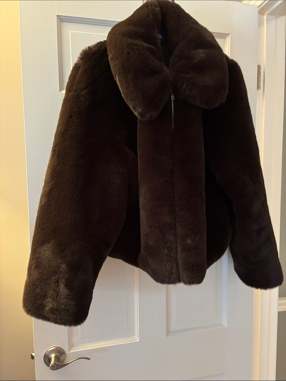 GAP Plush Faux Fur Jacket - Dark Brown, XL!